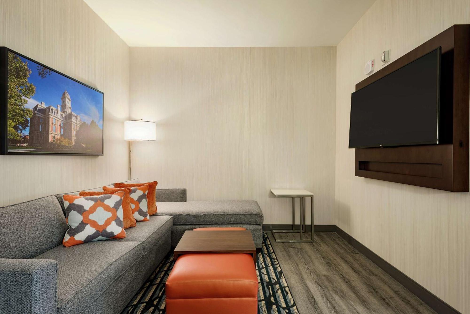 Embassy By Hilton Indianapolis Conv Ctr Hotel Noblesville