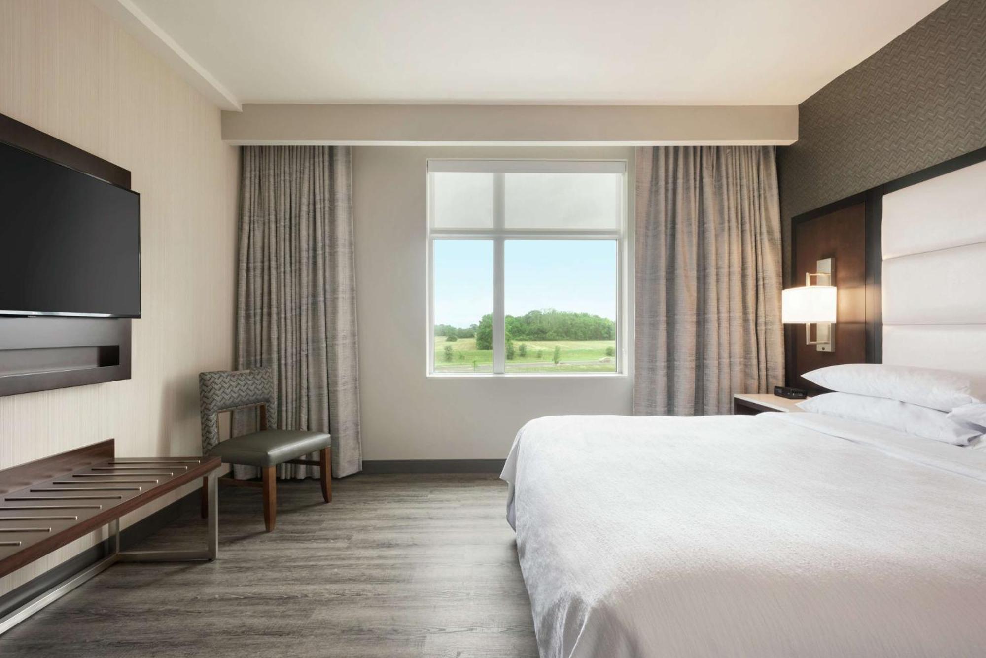 Embassy By Hilton Indianapolis Conv Ctr 4*