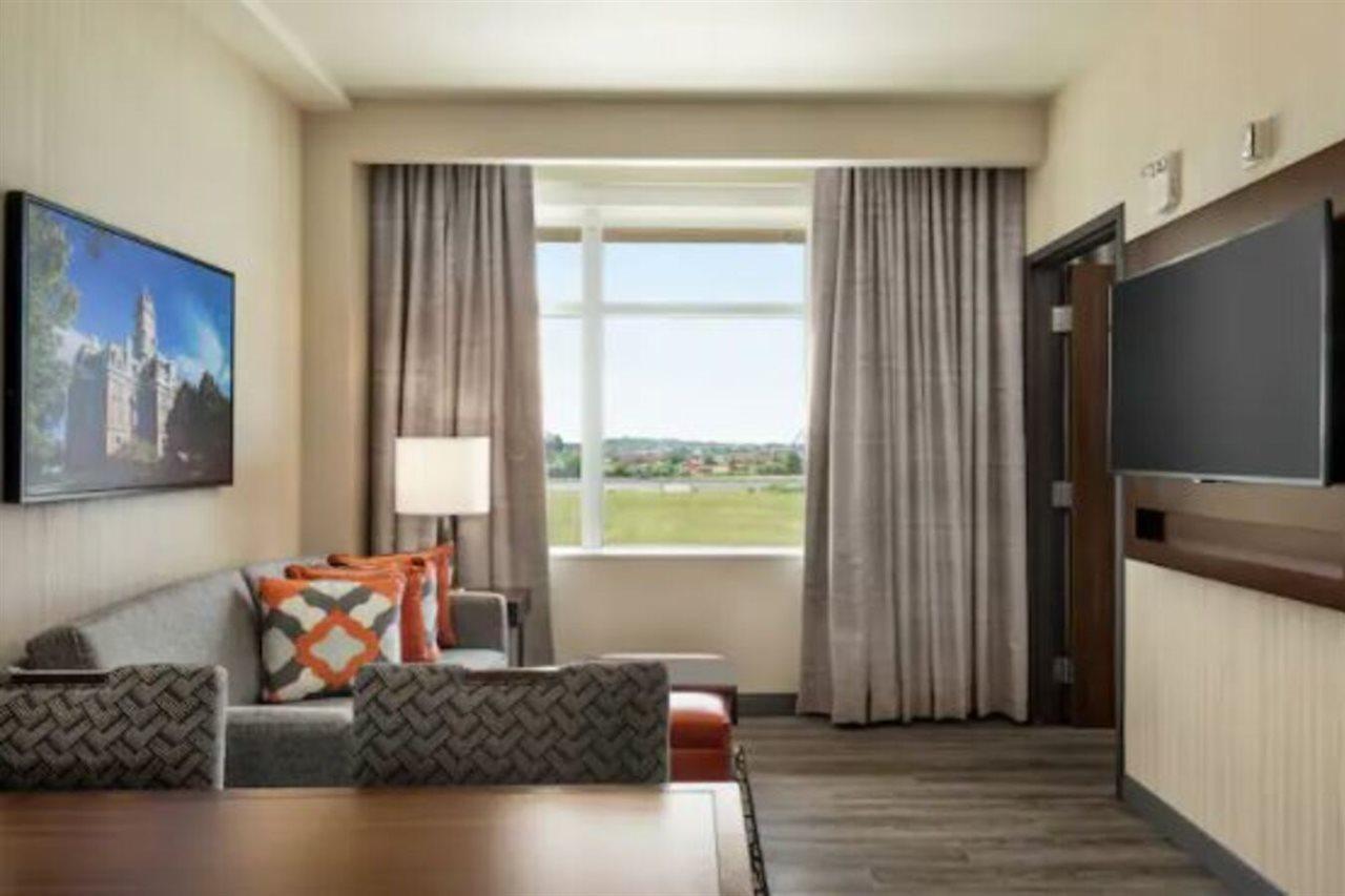 Embassy By Hilton Indianapolis Conv Ctr Hotel Noblesville